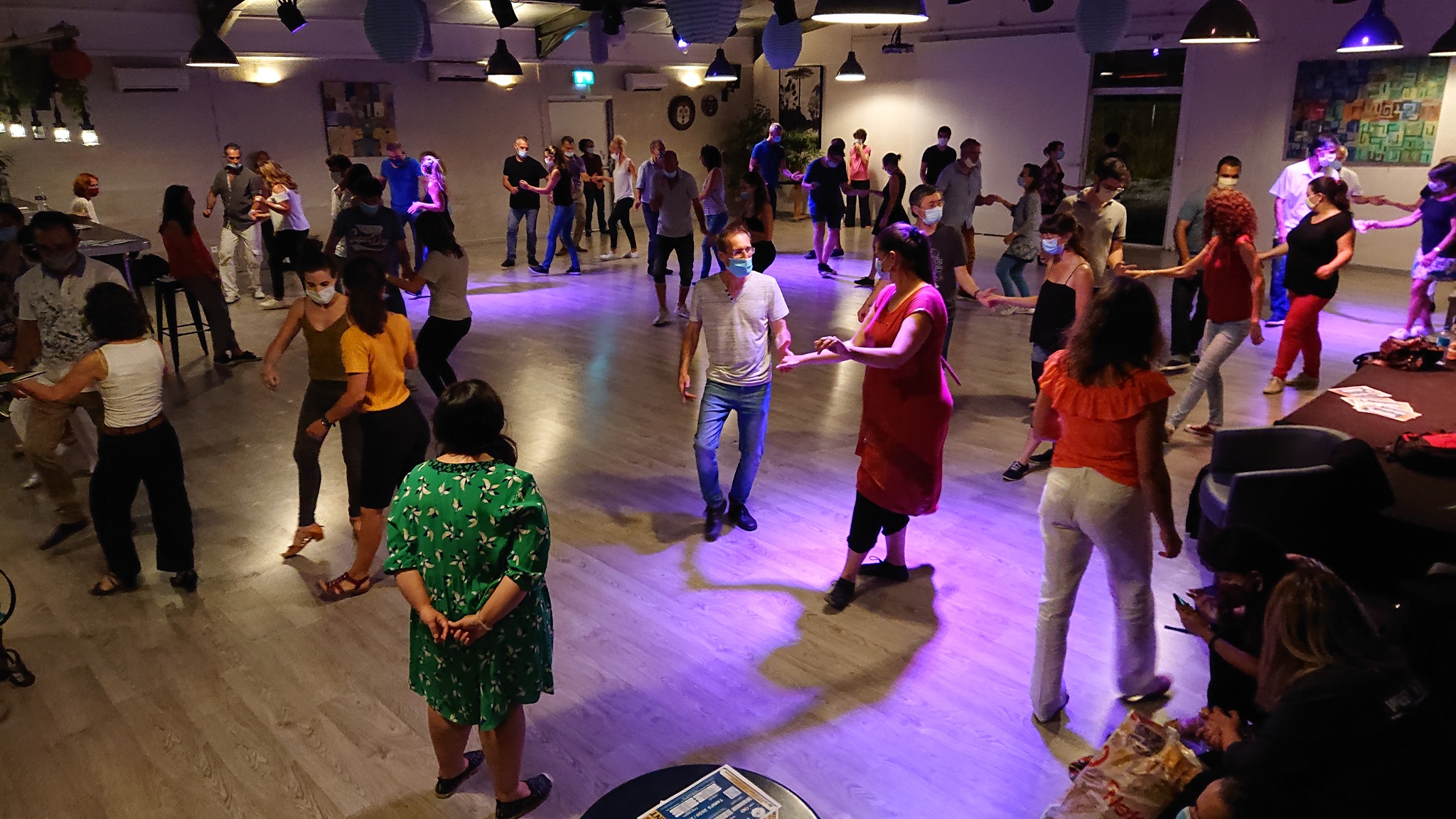 PHOTO-COURS-WCS-JEUDIS-EL-SALON-DE-TANGO-1